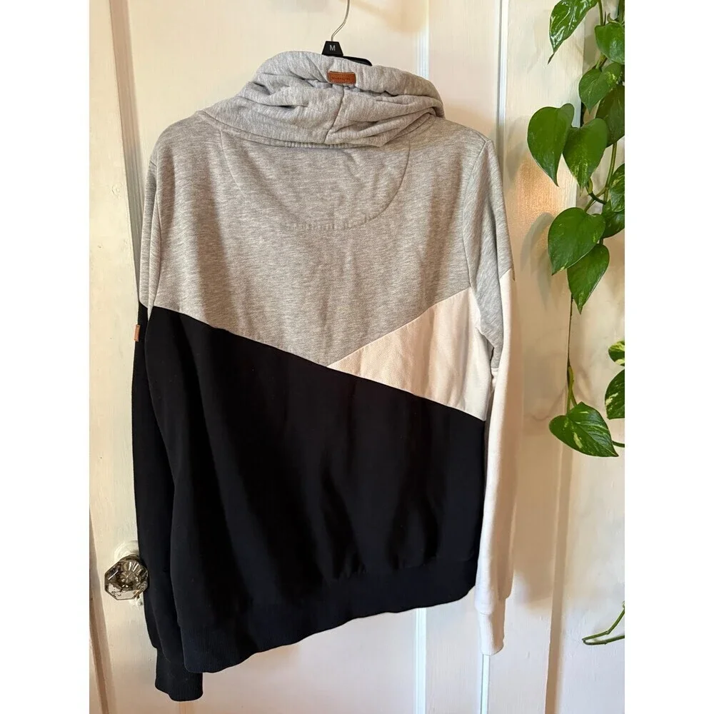 Wanakome men’s size large geometric sweater